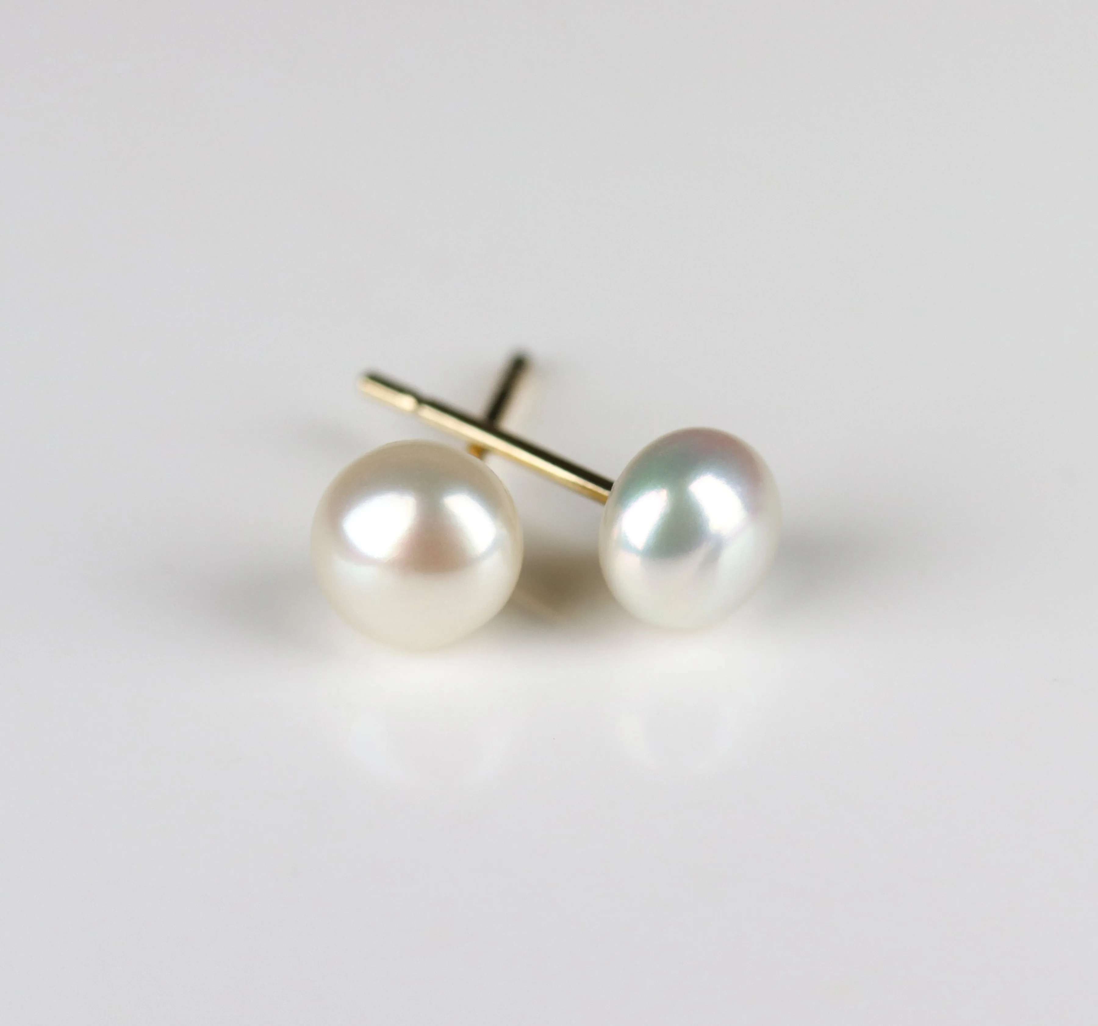 . Cultured White Freshwater Pearl Earrings