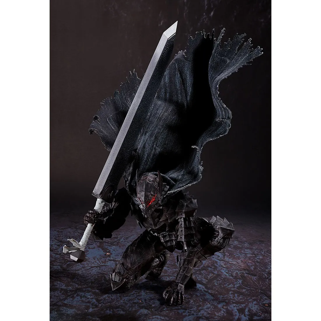 Bandai S.H. Figuarts Berserk Guts Berserker Armor Heat Of Passion Figure (black)