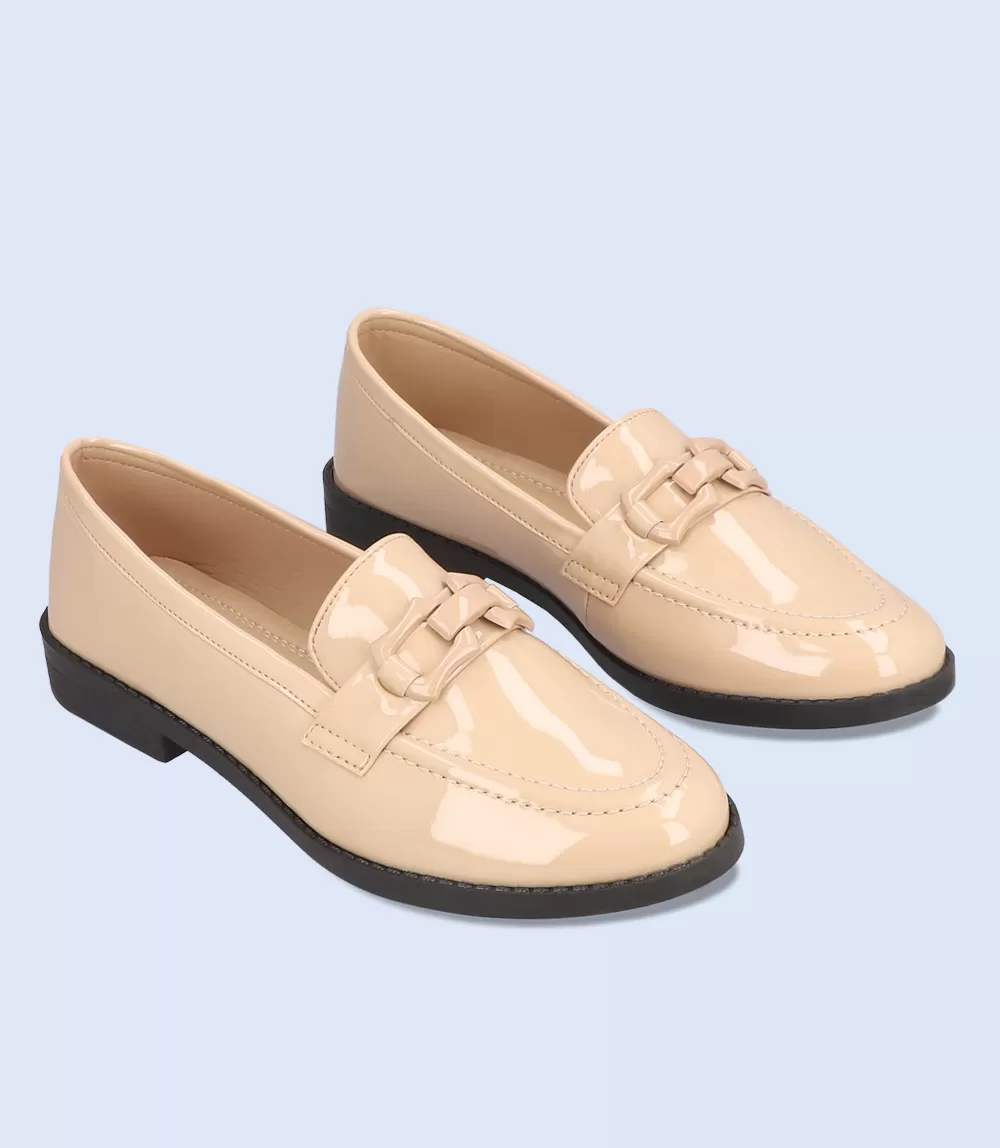 BW8606-BEIGE-Women Casual Shoes