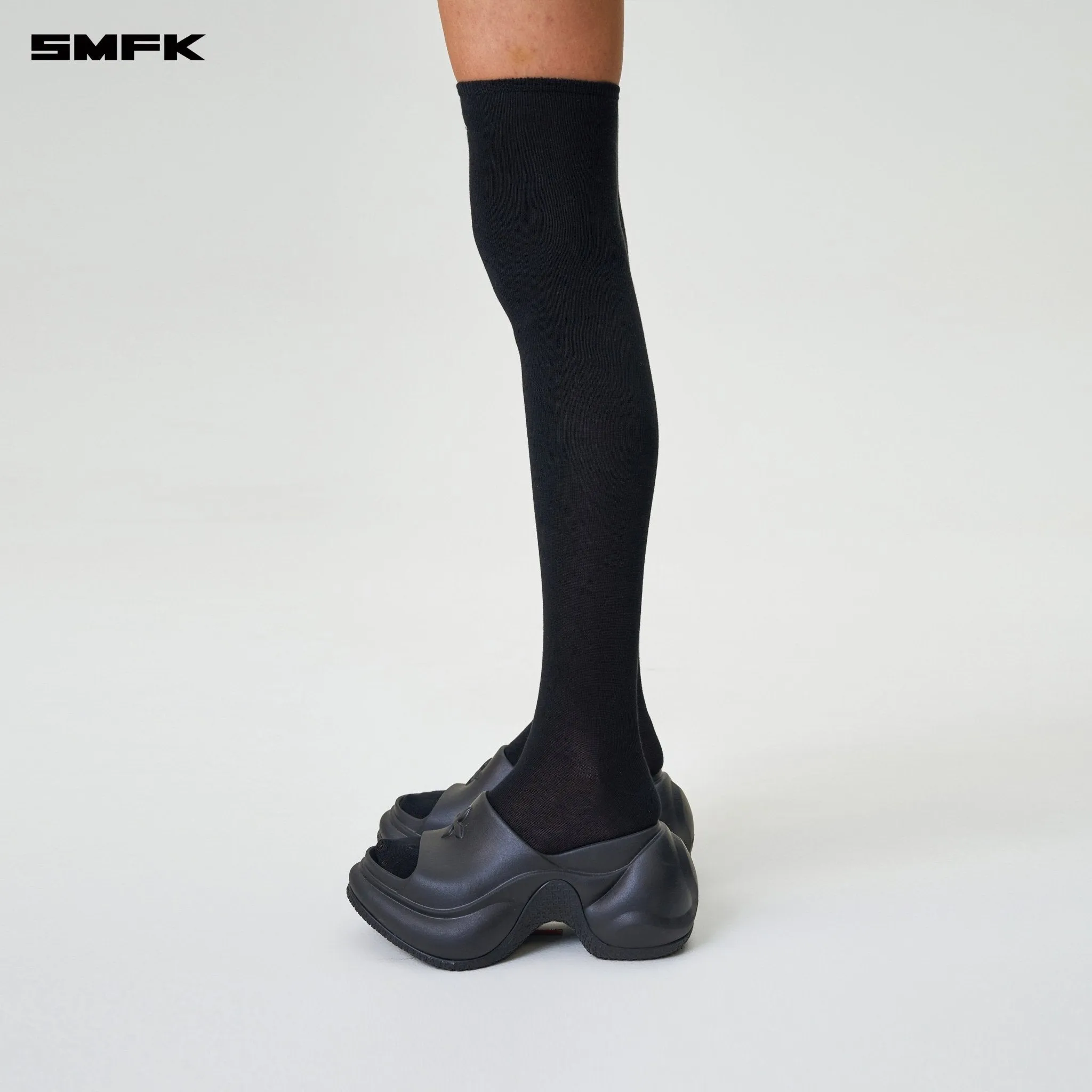 Compass Hug Sports High-Calf Socks Black (2 Pairs)-