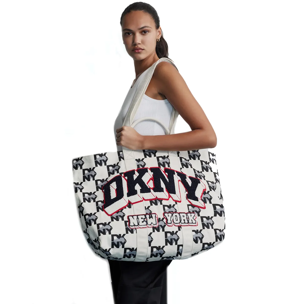 Heart Of NY Large Tote -White/Multi