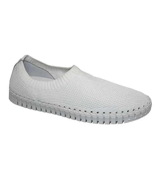  Lucy Stretch Sneaker in White CLOSEOUTS  