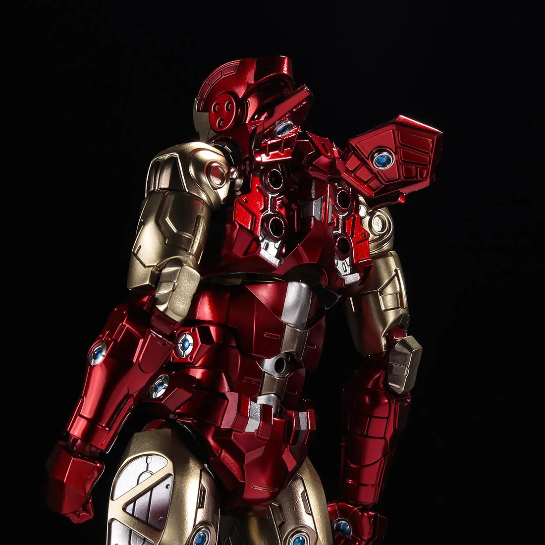 Sentinel Fighting Armor Marvel Iron Man Figure (red)