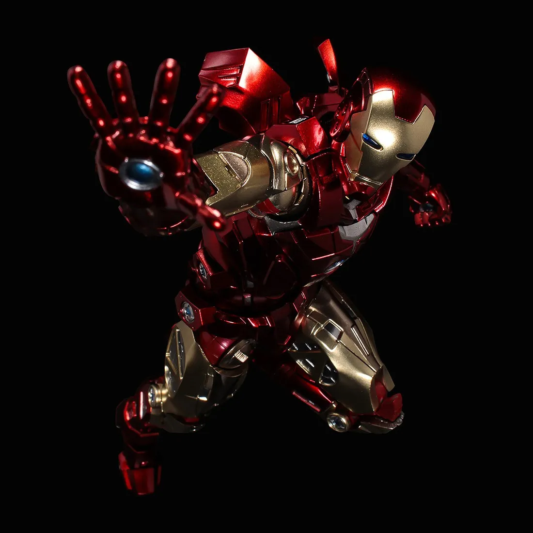 Sentinel Fighting Armor Marvel Iron Man Figure (red)